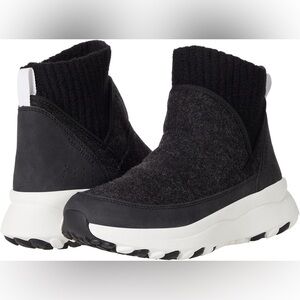 Merrell Women’s Cloud Renew Bluff Insulated Boots Size 11 NWOT